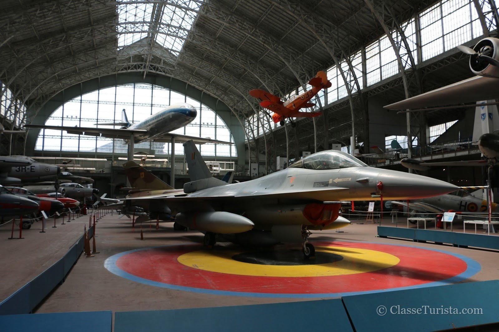 Museu Real das Forças Armadas e de História Militar - Bruxelas