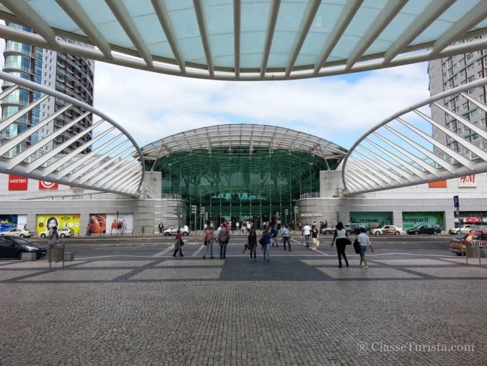 Vasco da Gama Shopping Mall (in front of Oriente Metro Station), Lisbon