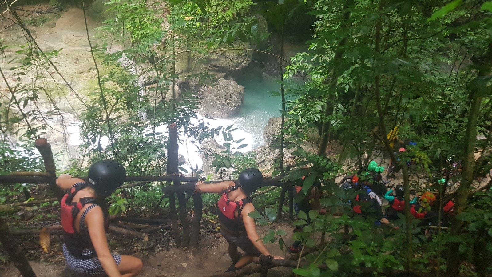 Entrada das Kawasan Falls, Ilha de Cebu, Filipinas