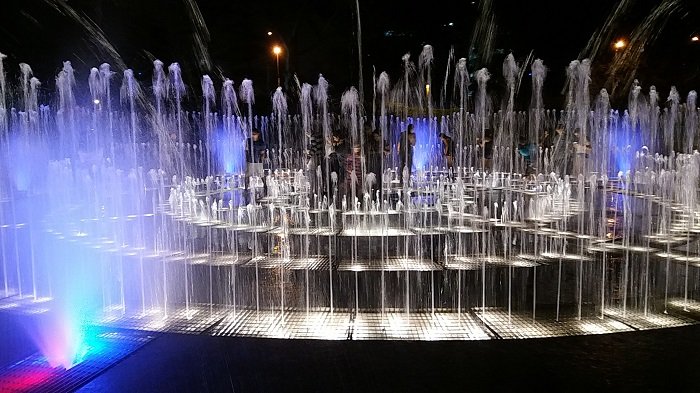 Fuente Laberinto del Ensueño, Circuito Mágico del Água, Lima, Peru
