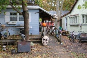 Decoração de Halloween das Casas na Wards Islands