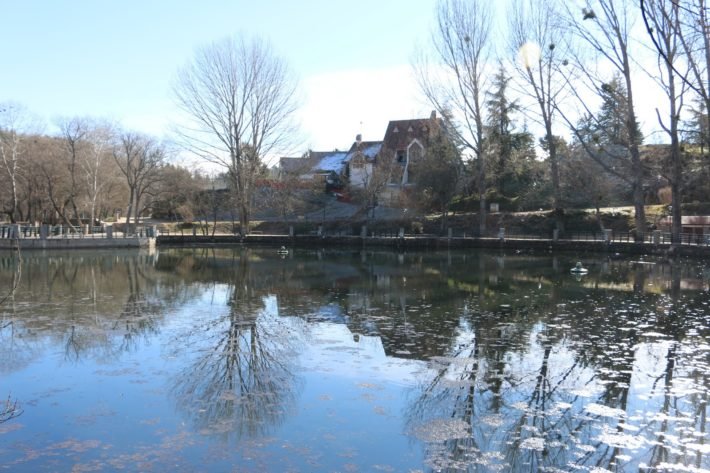 Lago em Ifrane, Marrocos