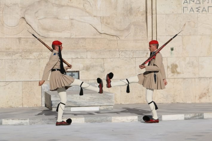 Soldados no Parlamento Helênico, Atenas, Grécia