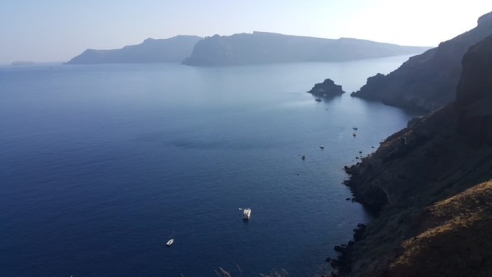 Vista a partir de Oía, Santorini, Grécia