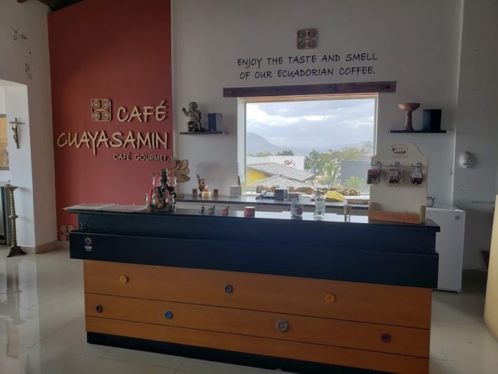 Café Guayasamin, Mitad del Mundo, Quito, Equador