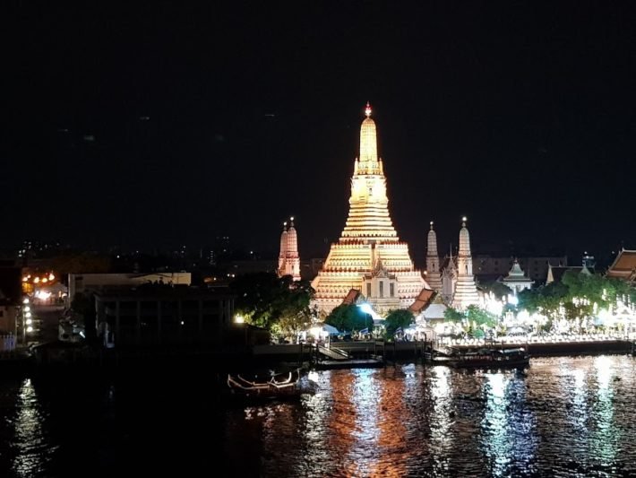 Wat Arun à noite, Bangkok