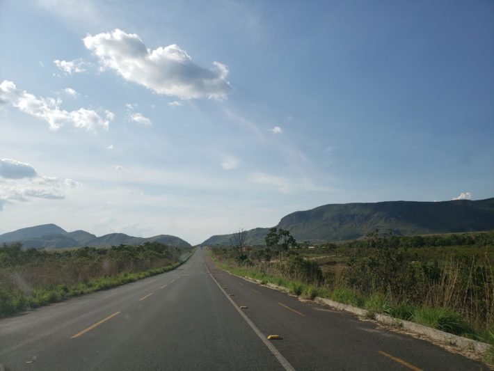 Estrada para o povoado de São Jorge, Chapada dos Veadeiros Estrada para o povoado de São Jorge, Chapada dos Veadeiros