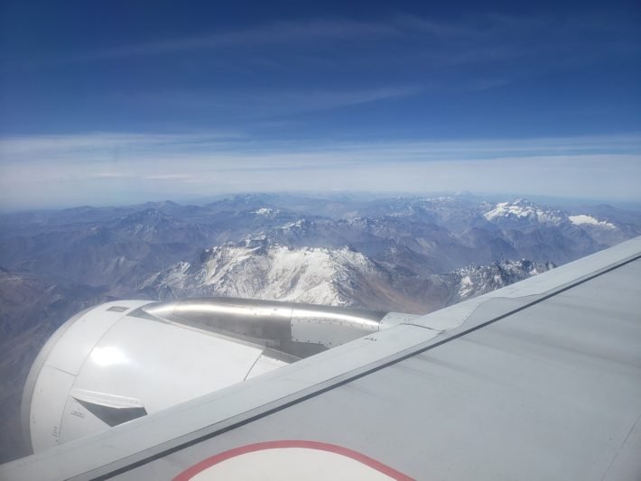 Voando sobre a Cordilheira dos Andes rumo a Santiago