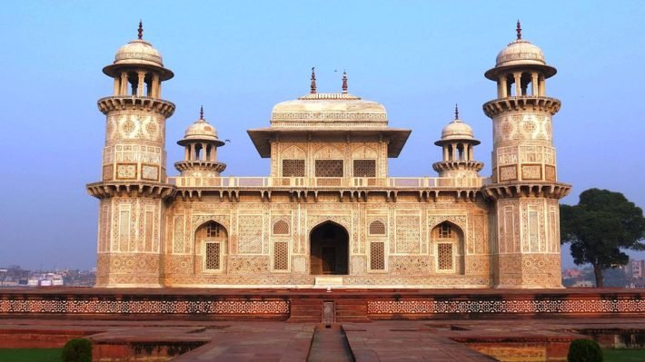 Itimad-ud-daulah, Agra