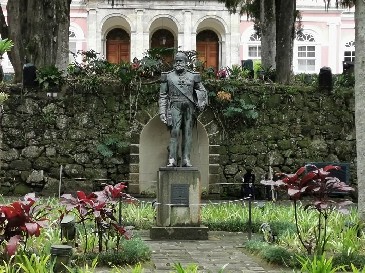 Estátua de D. Pedro II, Museu Imperial, Petrópolis