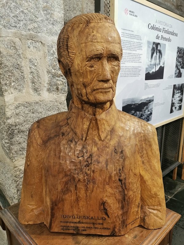 Estátua de Toivo Uuskalio, Museu Eva Hilden, Penedo