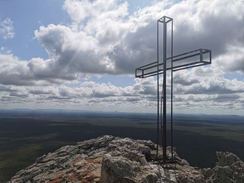 Cruz no topo na Serra do Umbuzeiro, Paulo Afonso