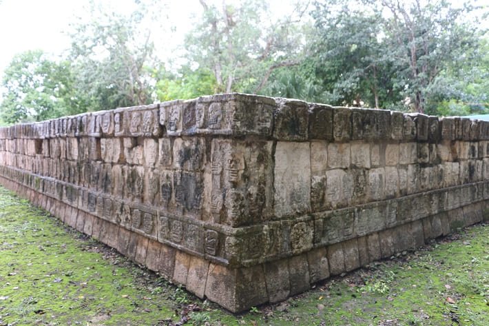 Tzompantli, Chichén Itzá, México