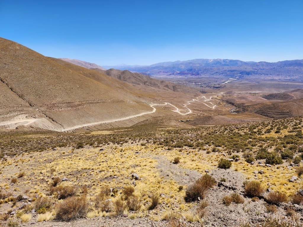 Estrada até a Serrania de Hornocal, Humahuaca