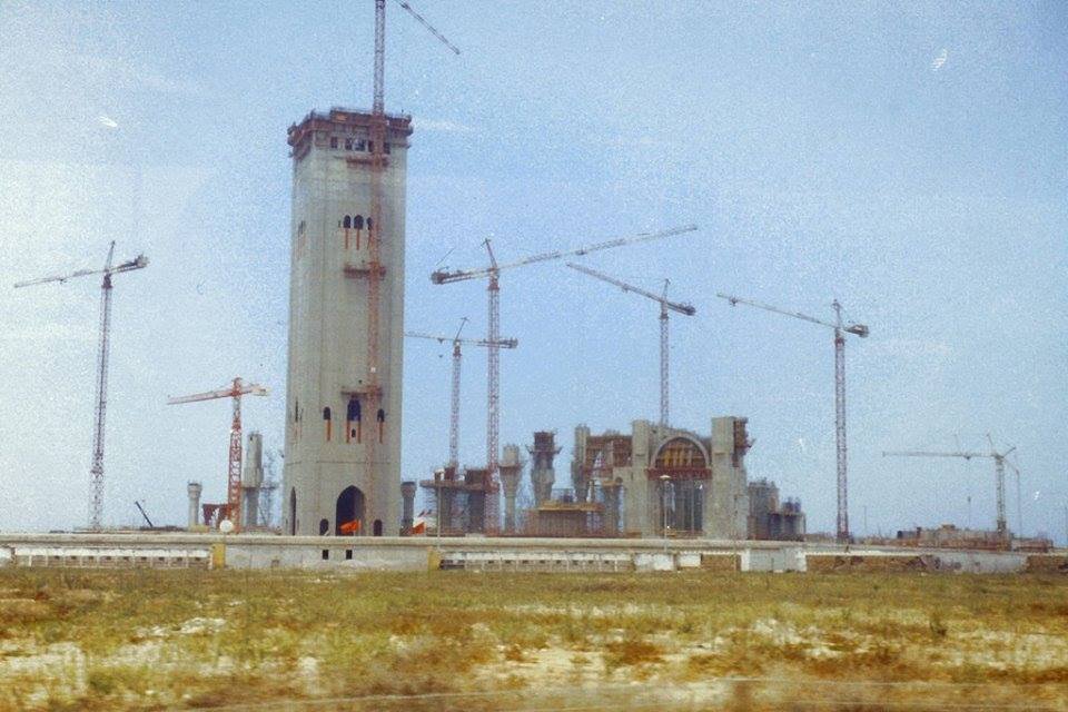 Construção da Mesquita Hassan II (Créditos: Morrocan Royal Archives)